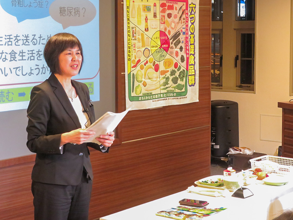栄養教諭が食育の授業体験会 文科省では初の試み