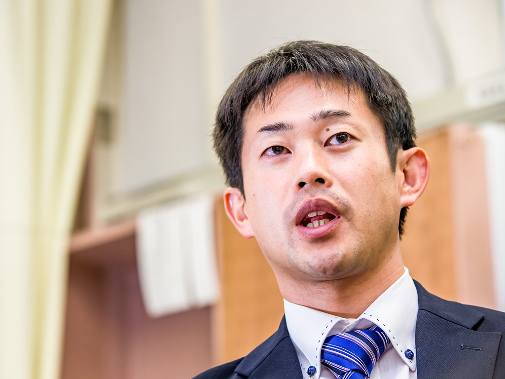 校内研究のツールとシステムを独自に開発してきた