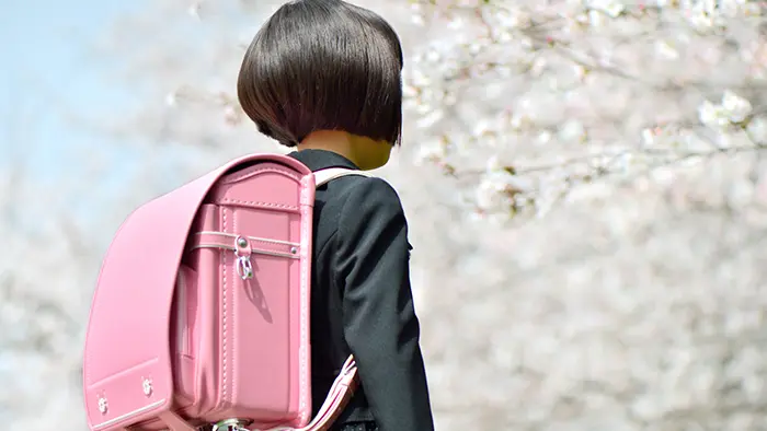 ランドセルの中身はまだ重い 小学1～3年生の9割が実感