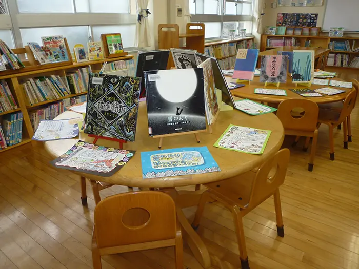 児童が作成したPOPの展示