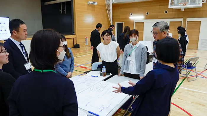 コミュニティ・スクールで「学校評価」を熟議 東京・板橋第十小