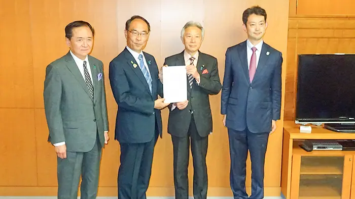 こども施策の東京都との格差是正を 首都圏3県の知事