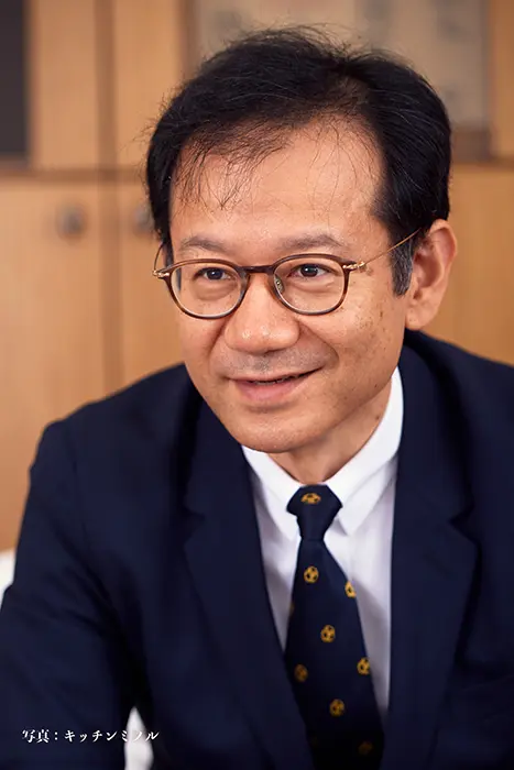 鈴木寛東大教授・慶大特任教授＝本人提供（キッチンミノル撮影）