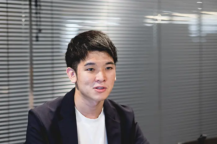 自身の業務効率化に生成AIは欠かせないと話す＝撮影:市川五月