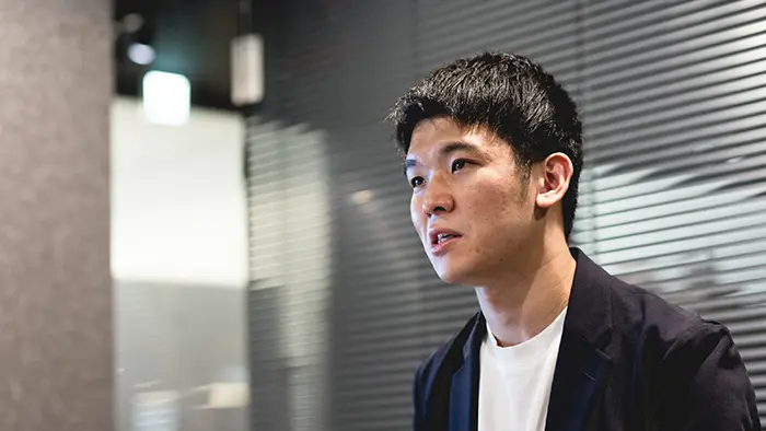 生成AIに対して、禁止でも放任でもいけないと話す改野さん＝撮影:市川五月