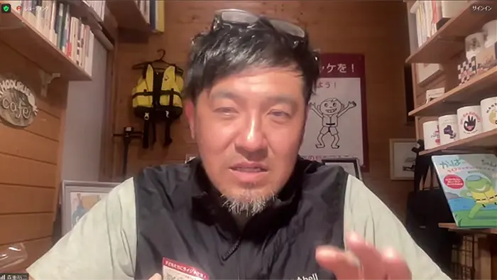 教員時代に遭遇した「紙一重」の出来事について話す森重さん＝オンラインで取材