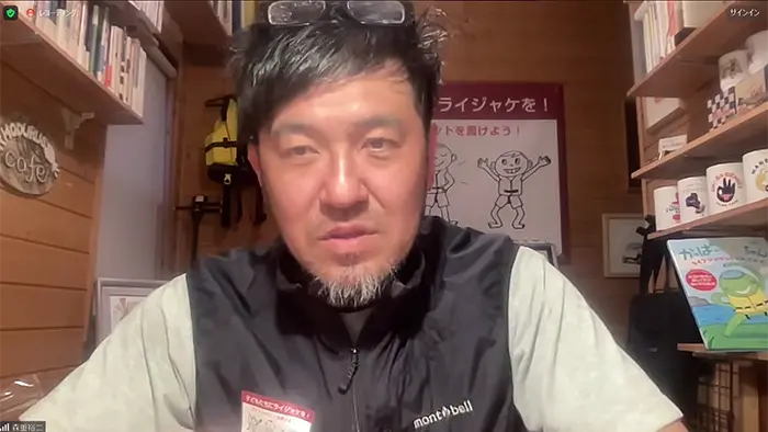 全国の自治体にライフジャケットの必要性を訴えたと話す森重さん＝オンラインで取材