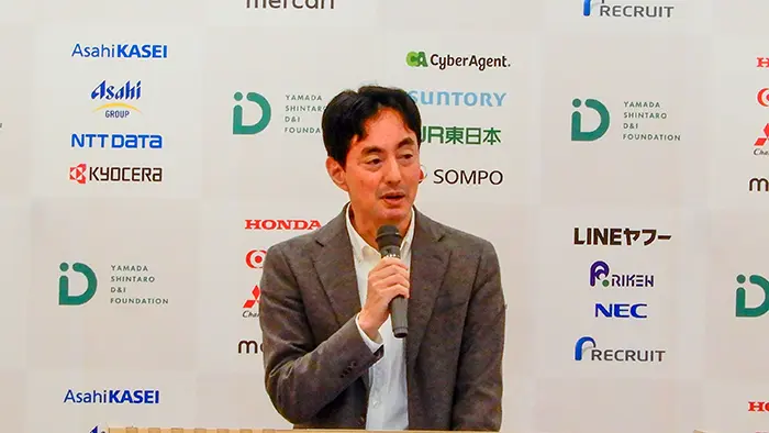 プログラムへの思いを語る山田代表理事＝撮影：松井聡美