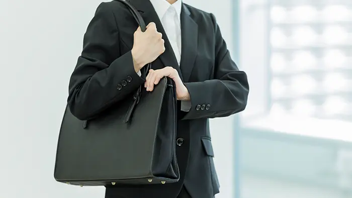 大学3年生前倒し選考83％、2600人が通過 都の教員採用