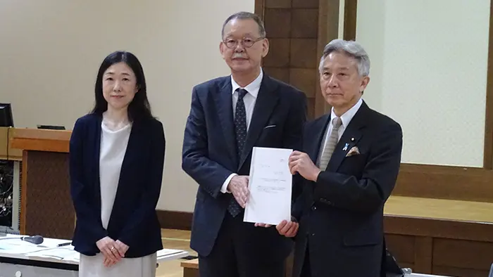 教師の処遇改善など中教審が答申 文科相「省挙げて取り組む」
