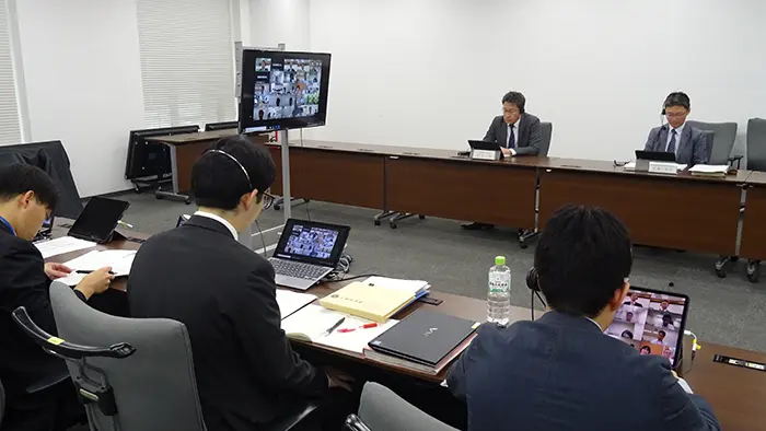 教員採用試験早期化は効果あり？ 文科省が12自治体に調査