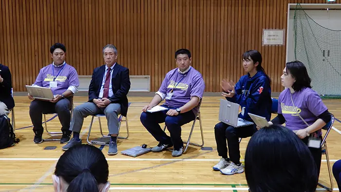 生成AI活用1年「生徒の思考力深まっている」 飯山満中が報告