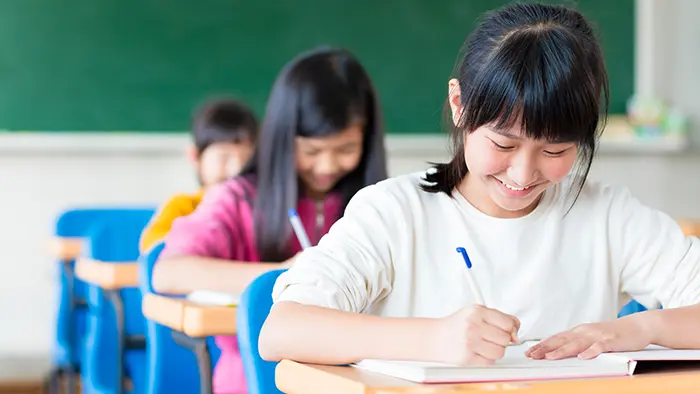 25人学級を小5以降にも 山梨県の検討委員会が報告書