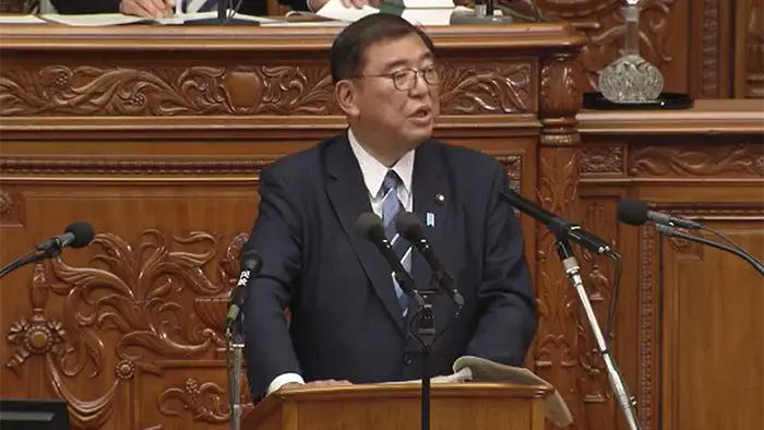 石破首相は明確な姿勢を示さず 高校授業料無償化