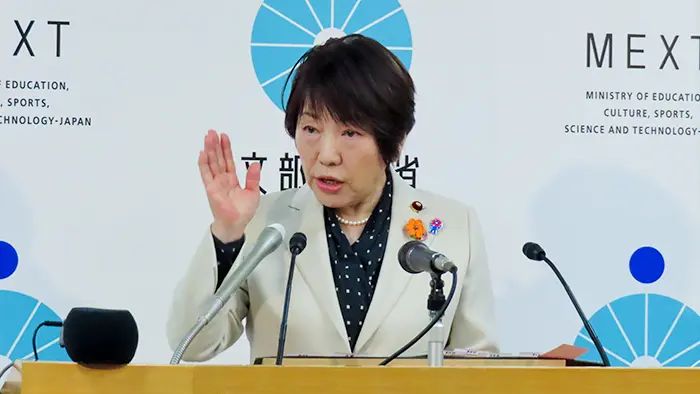 阪神・淡路大震災から30年 阿部文科相「決意を新たに」