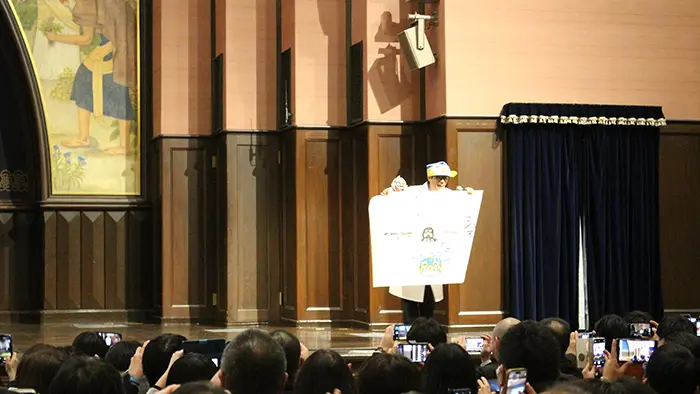 さかなクン、子どもの探究心は「すギョい」 優秀教職員表彰式で