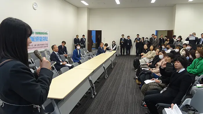 「歴史的な集会に」 私学助成の拡充求め保護者らが院内集会