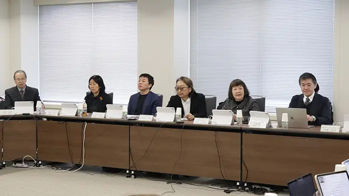 こどもまんなか実行計画、6月改定に向け審議、こども家庭審部会