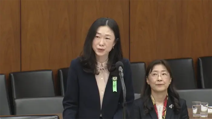 給特法改正案を巡り意見を述べる貞広参考人（衆院インターネット中継より）