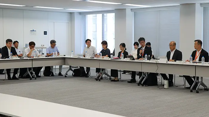 「教員の萎縮につながる」 SNS制限や防犯カメラ設置などに懸念