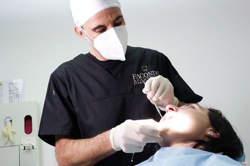 Prima visita dal dentista: come si svolge e perché non avere paura