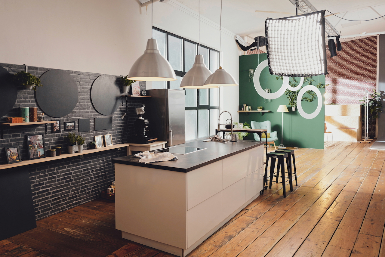 Popup Location in München mit auffälligem Raumkonzept für Brand Events