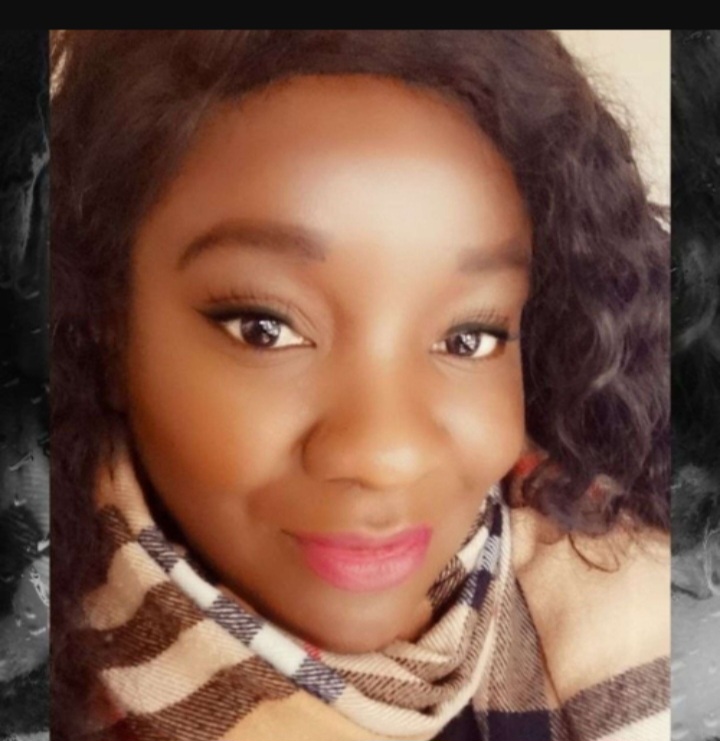 Anacarina, collaboratrice domestica Baze