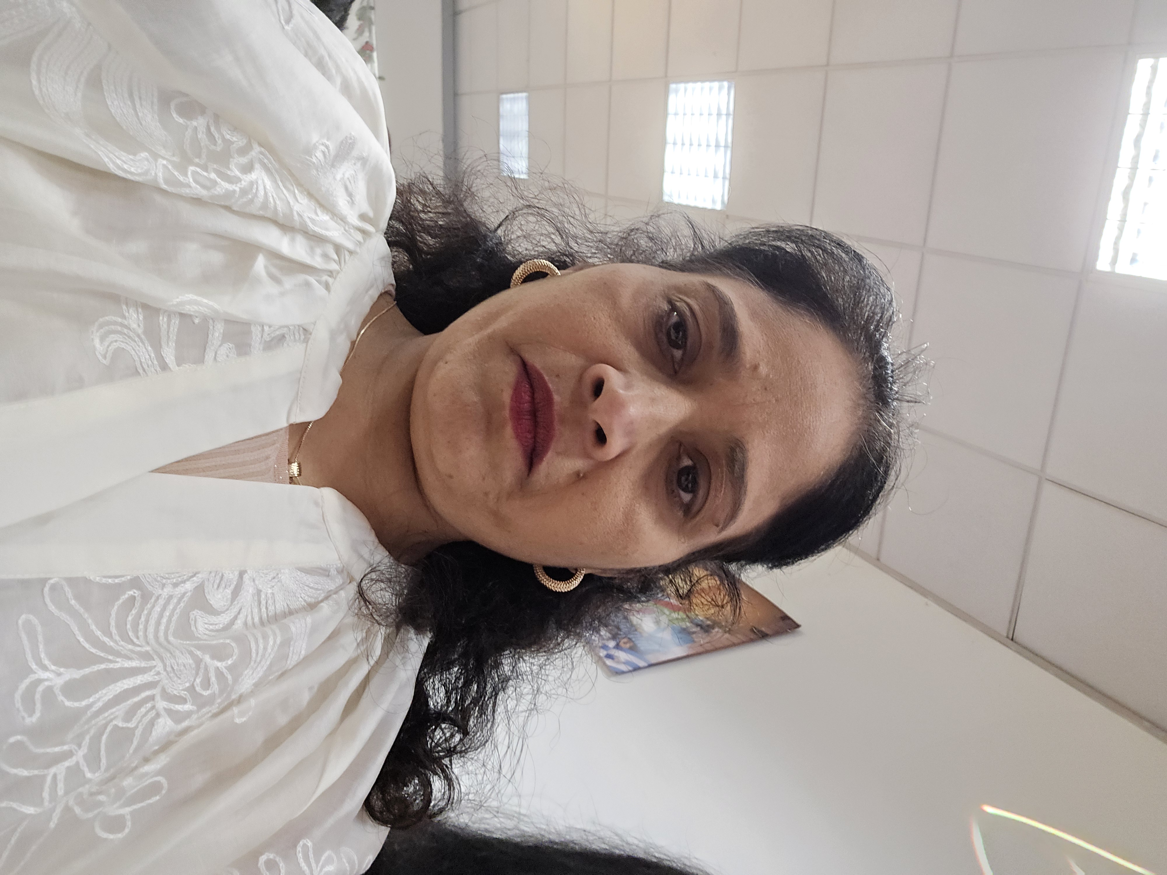 Anacarina, collaboratrice domestica Baze