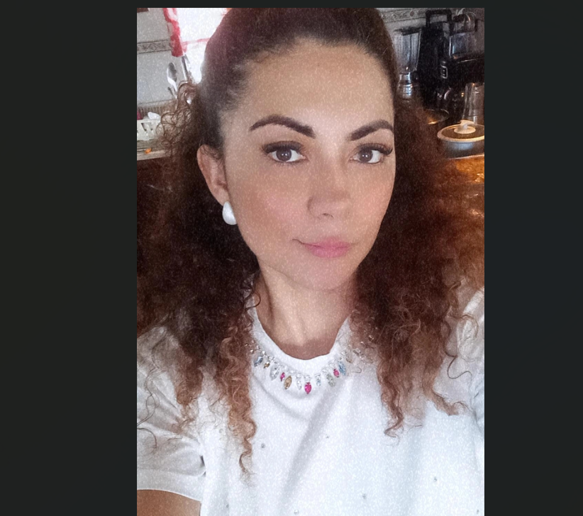 Anacarina, collaboratrice domestica Baze