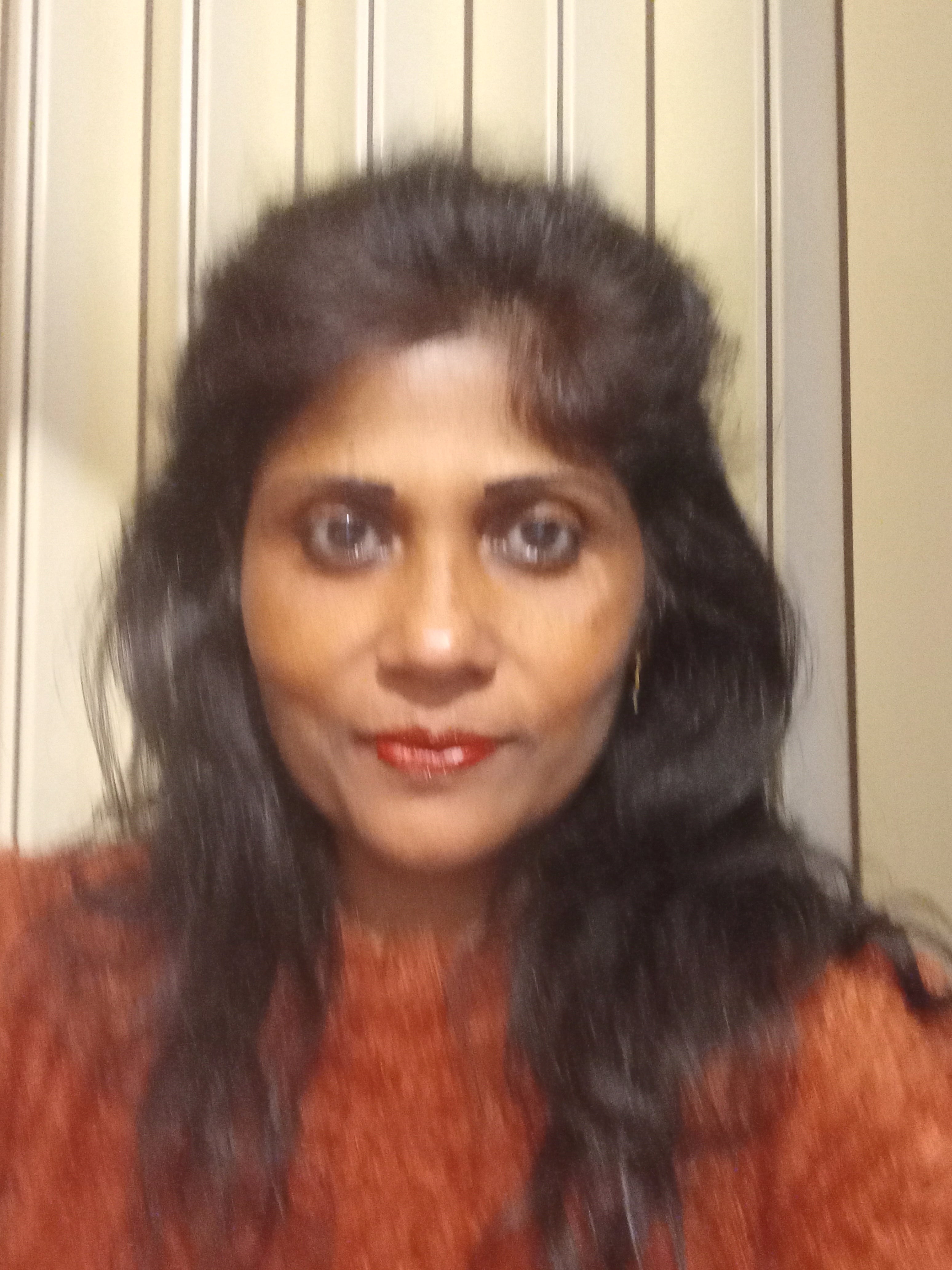 Anacarina, collaboratrice domestica Baze