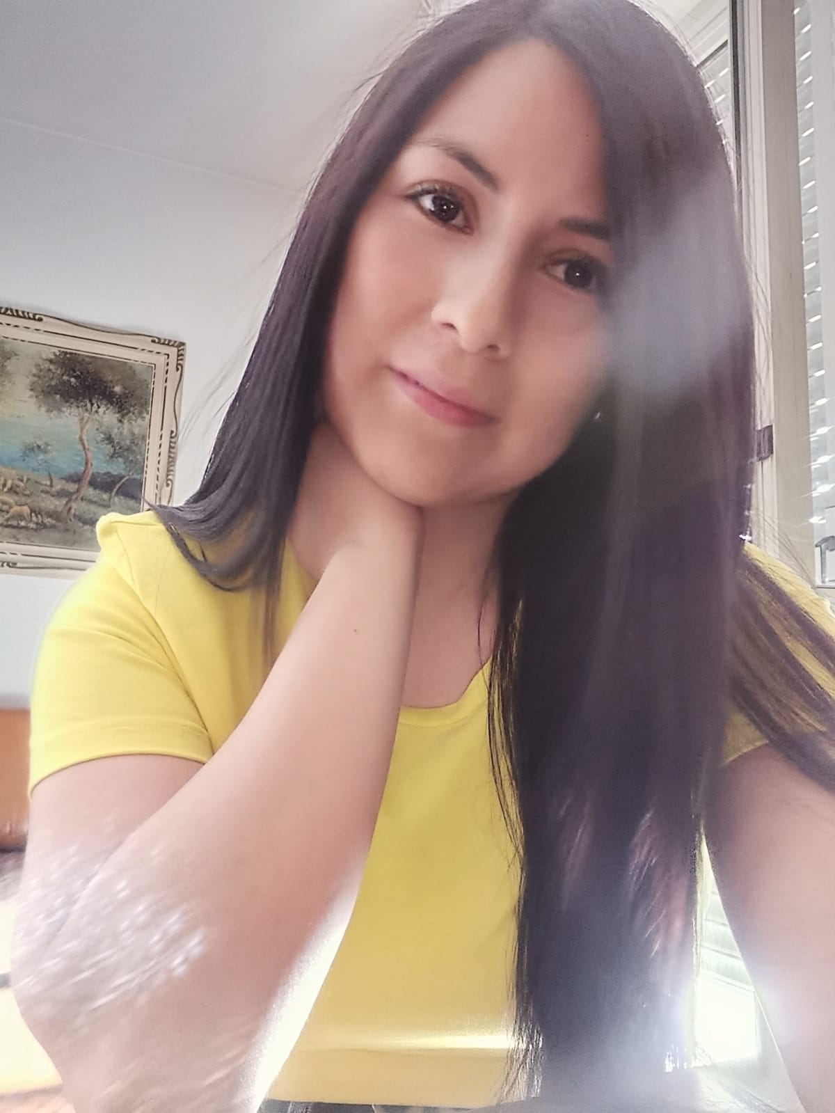 Anacarina, collaboratrice domestica Baze