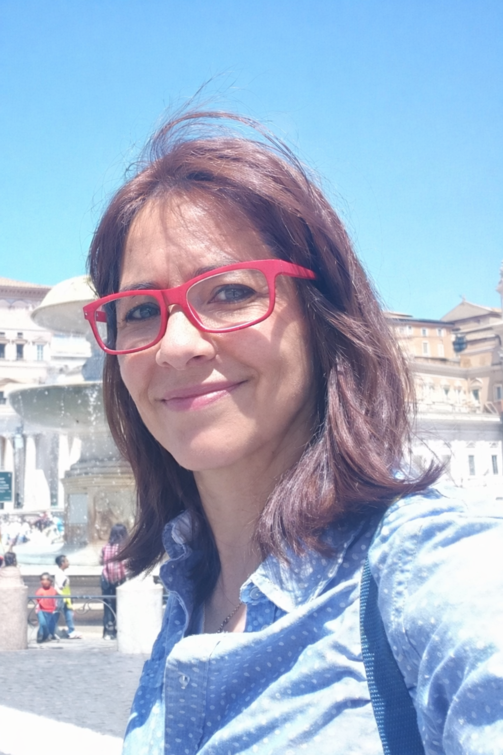 Anacarina, collaboratrice domestica Baze