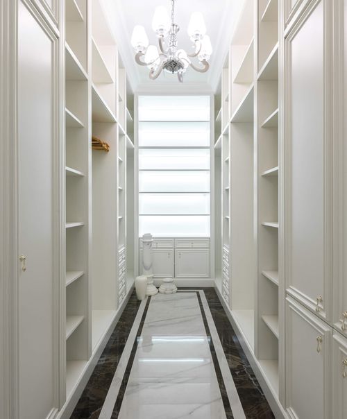 An image of the hall in the Center Parisian Loft