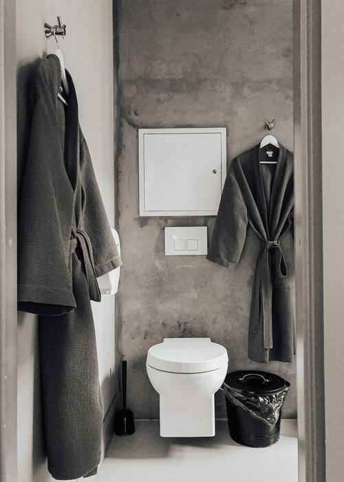An image of the bathroom at Amsterdam 13A