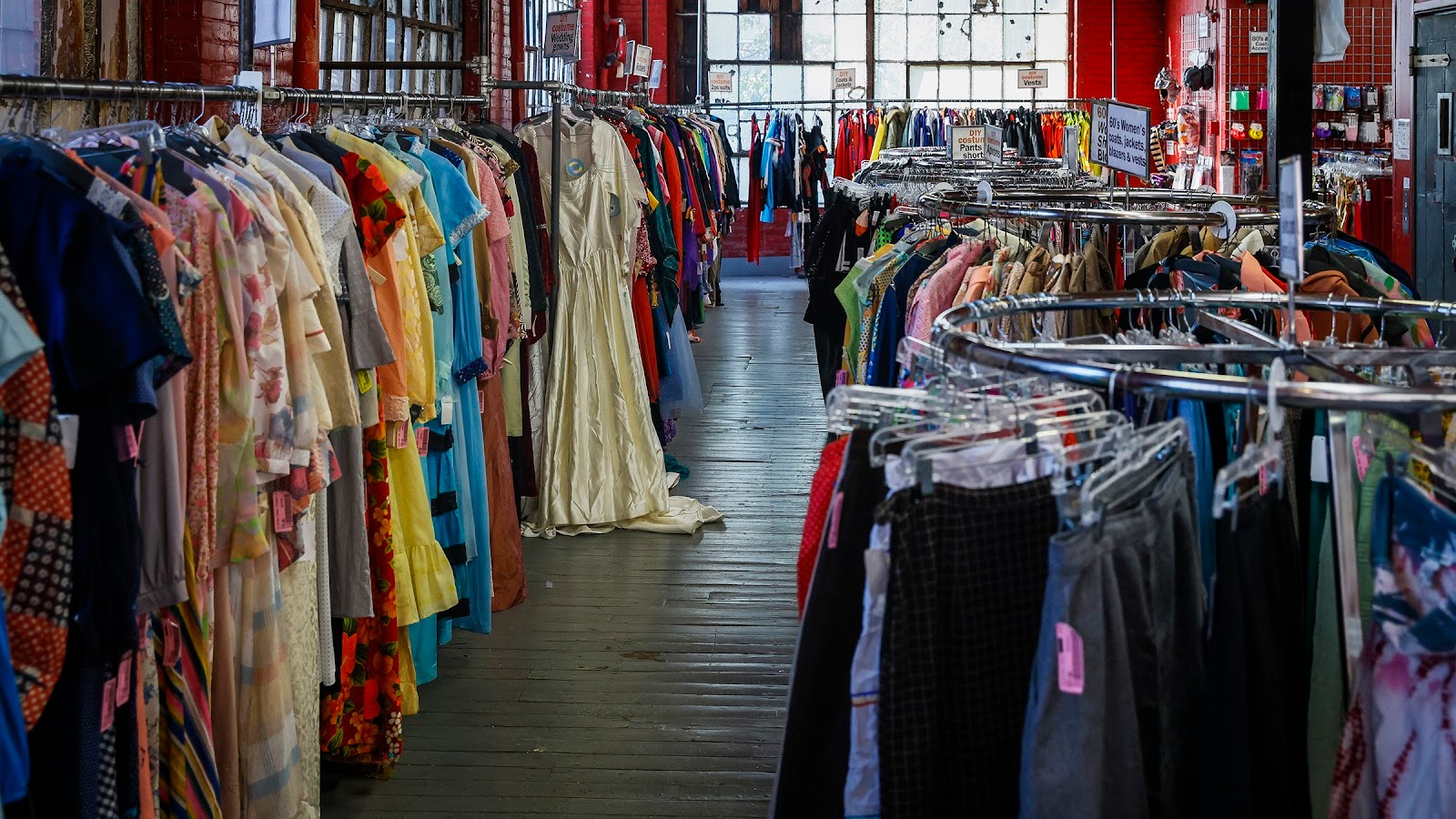 Fast fashion: Consumers want to buy better clothes. Can they?