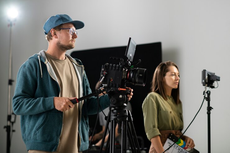  Behind the Lens: A Day in the Life of a Filmmaker/Photographer