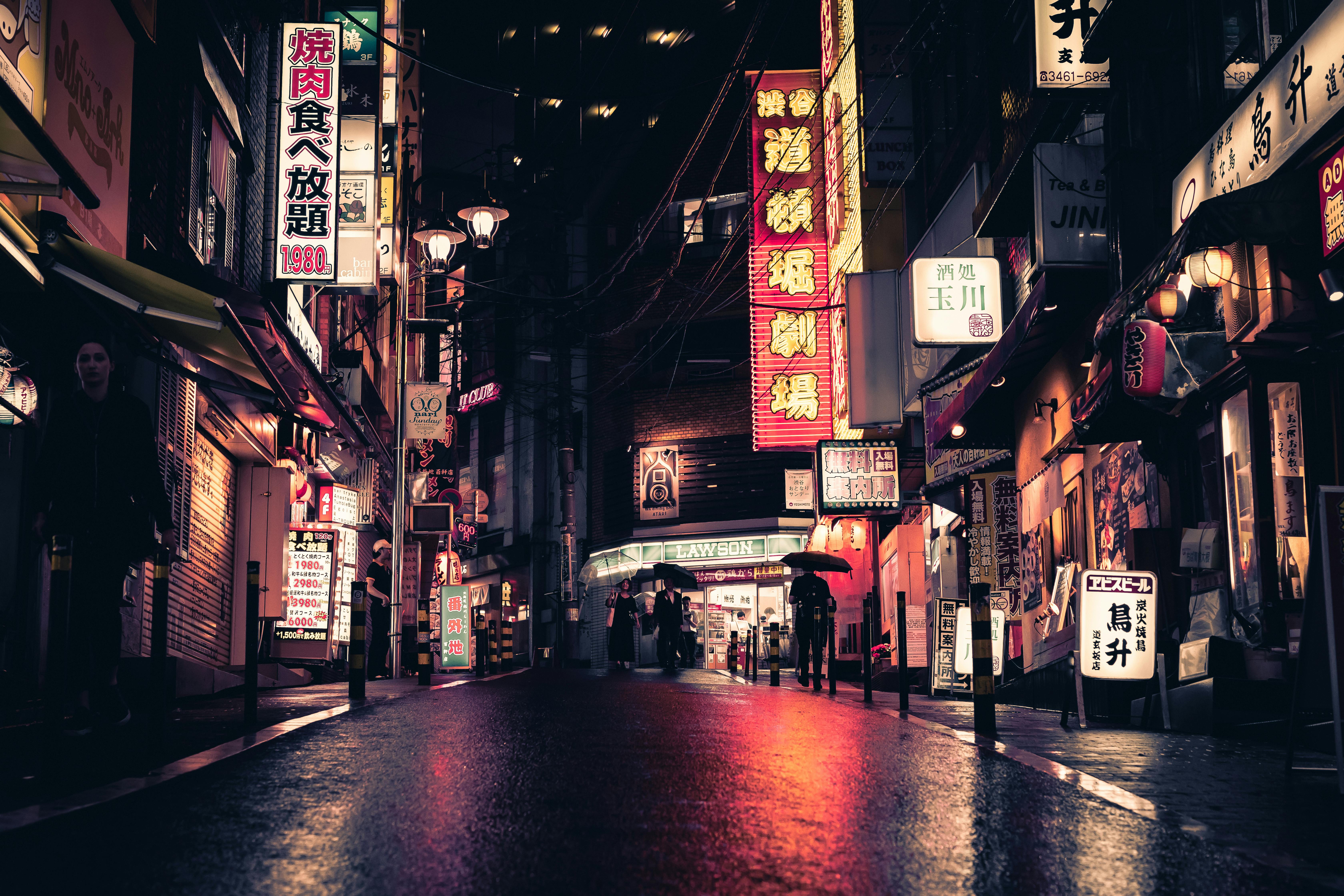 Time Capsules: Exploring Vintage Photography Techniques in the Digital Era