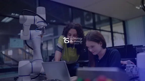 Autonomous robot emphasizing safety and reliability