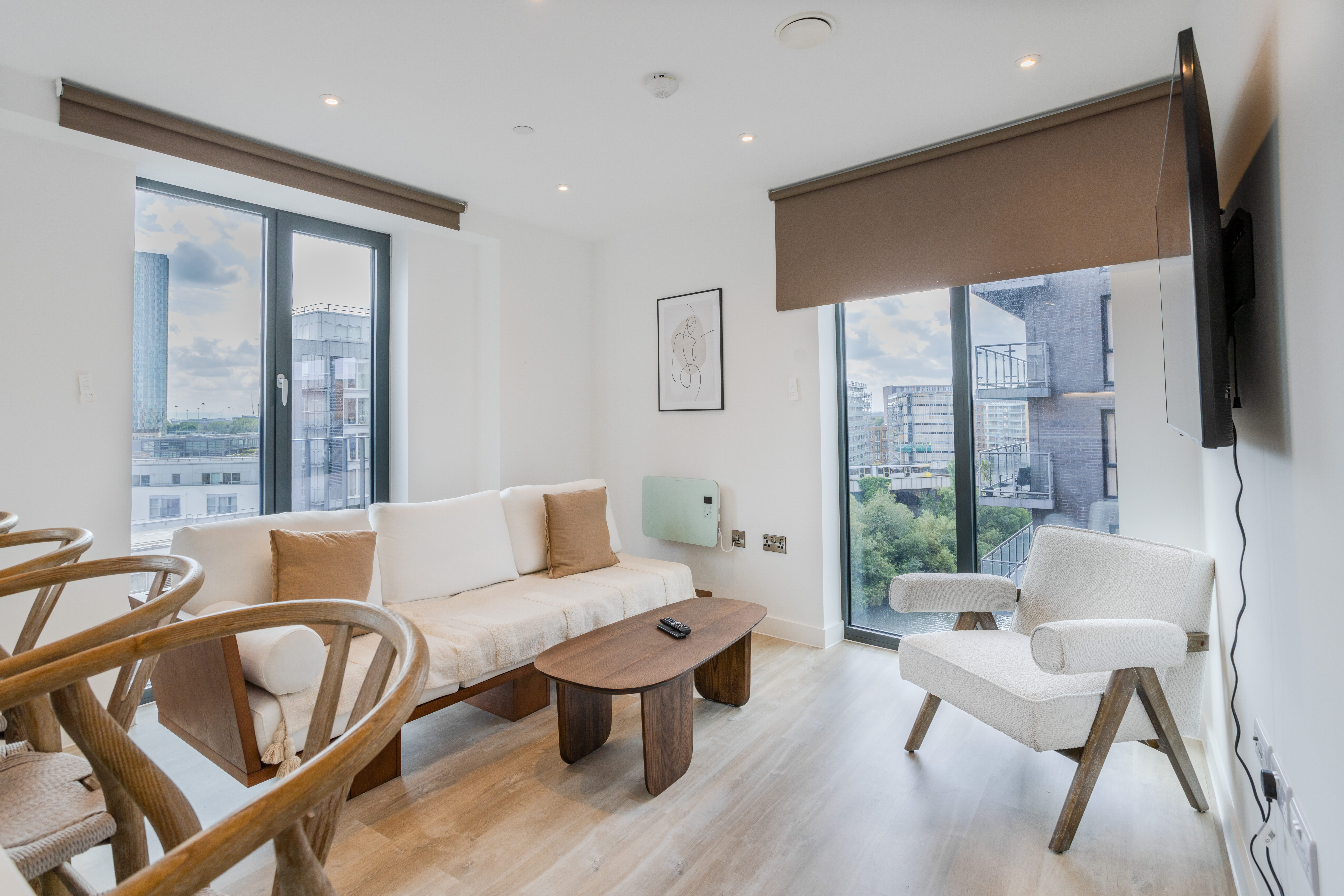 Alabaster Suite, Salford – photo 1