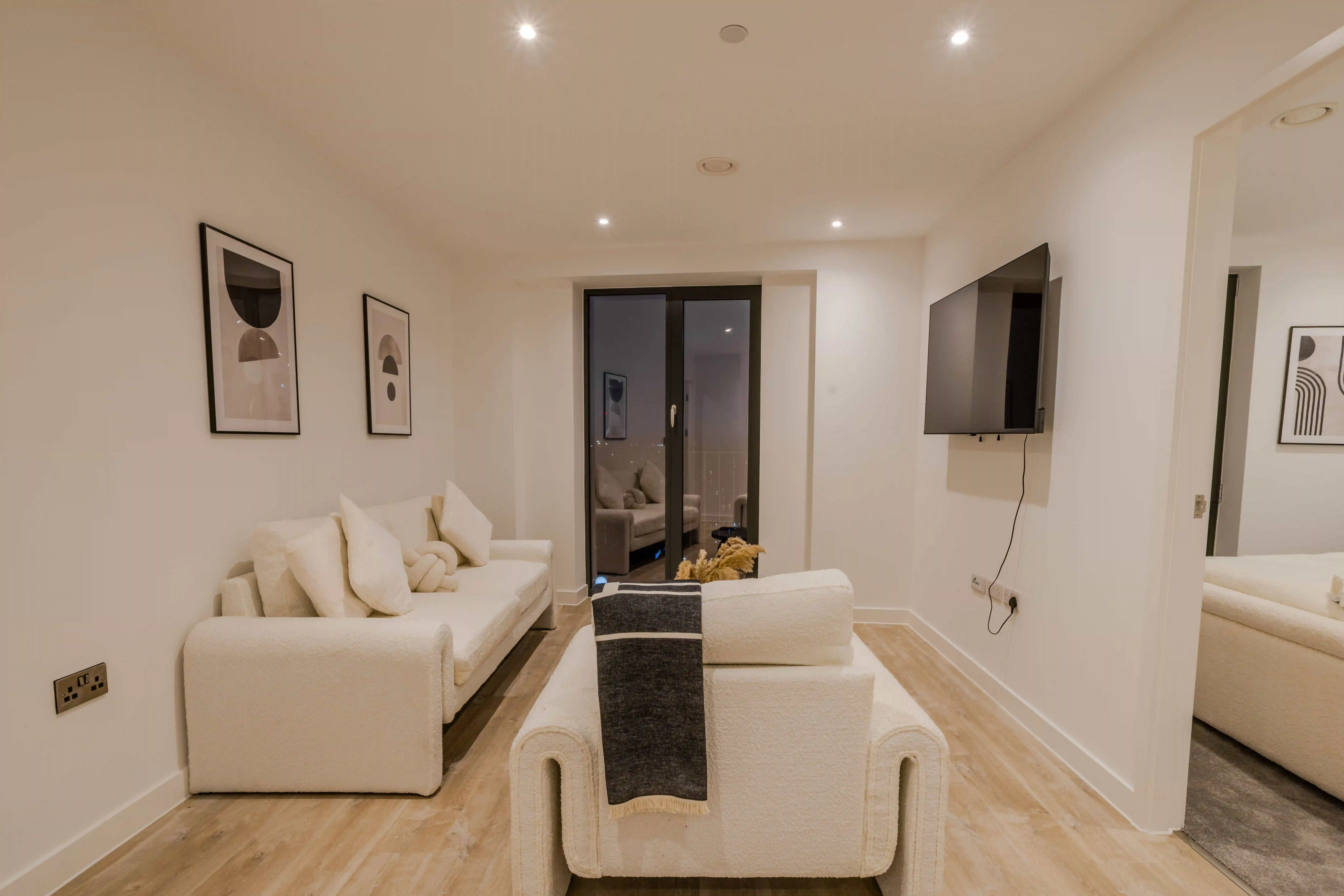 Bianco Suite, Regents Road – photo 2