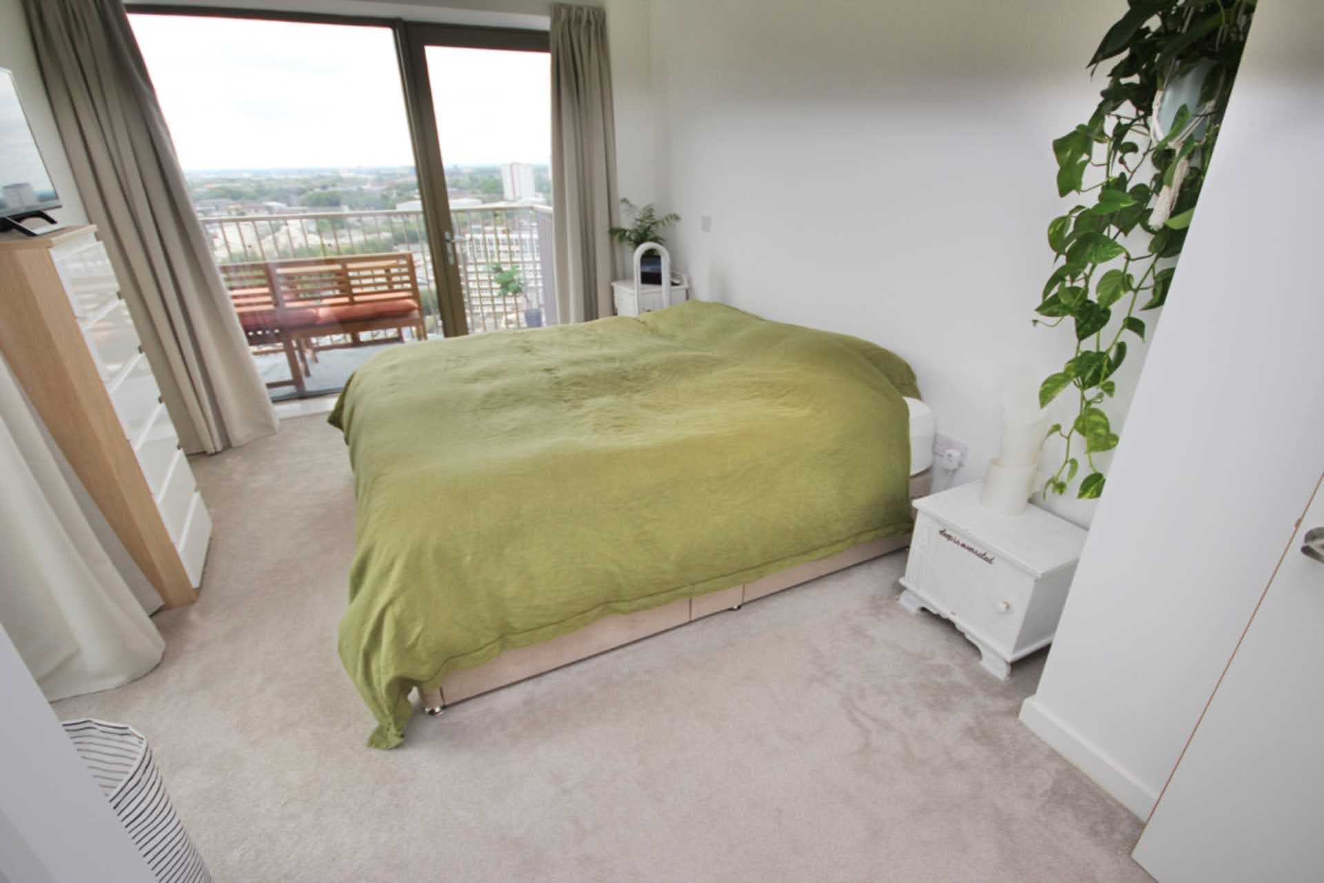 Local Crescent 2, Salford – photo 4