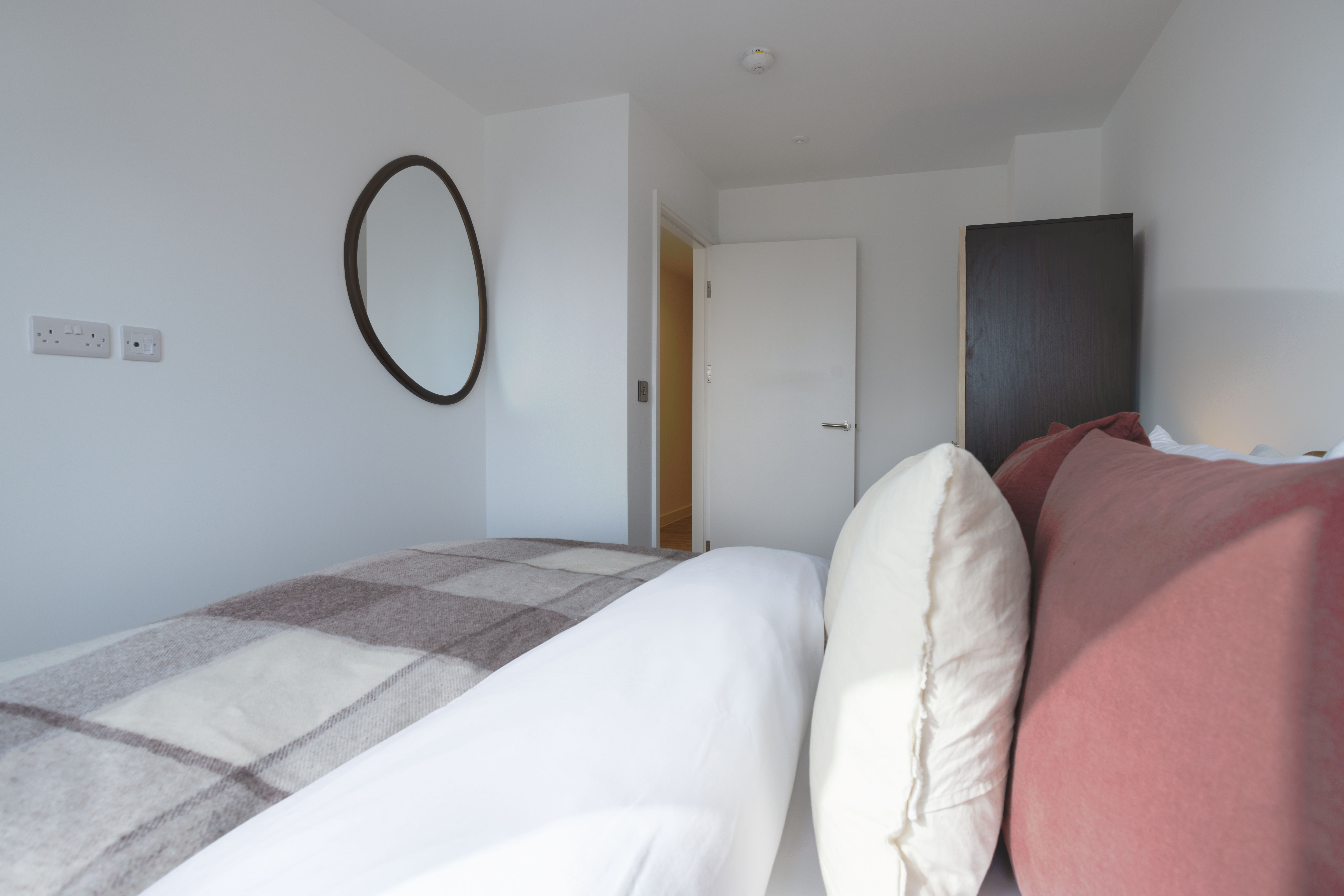 Alabaster Suite, Salford – photo 7