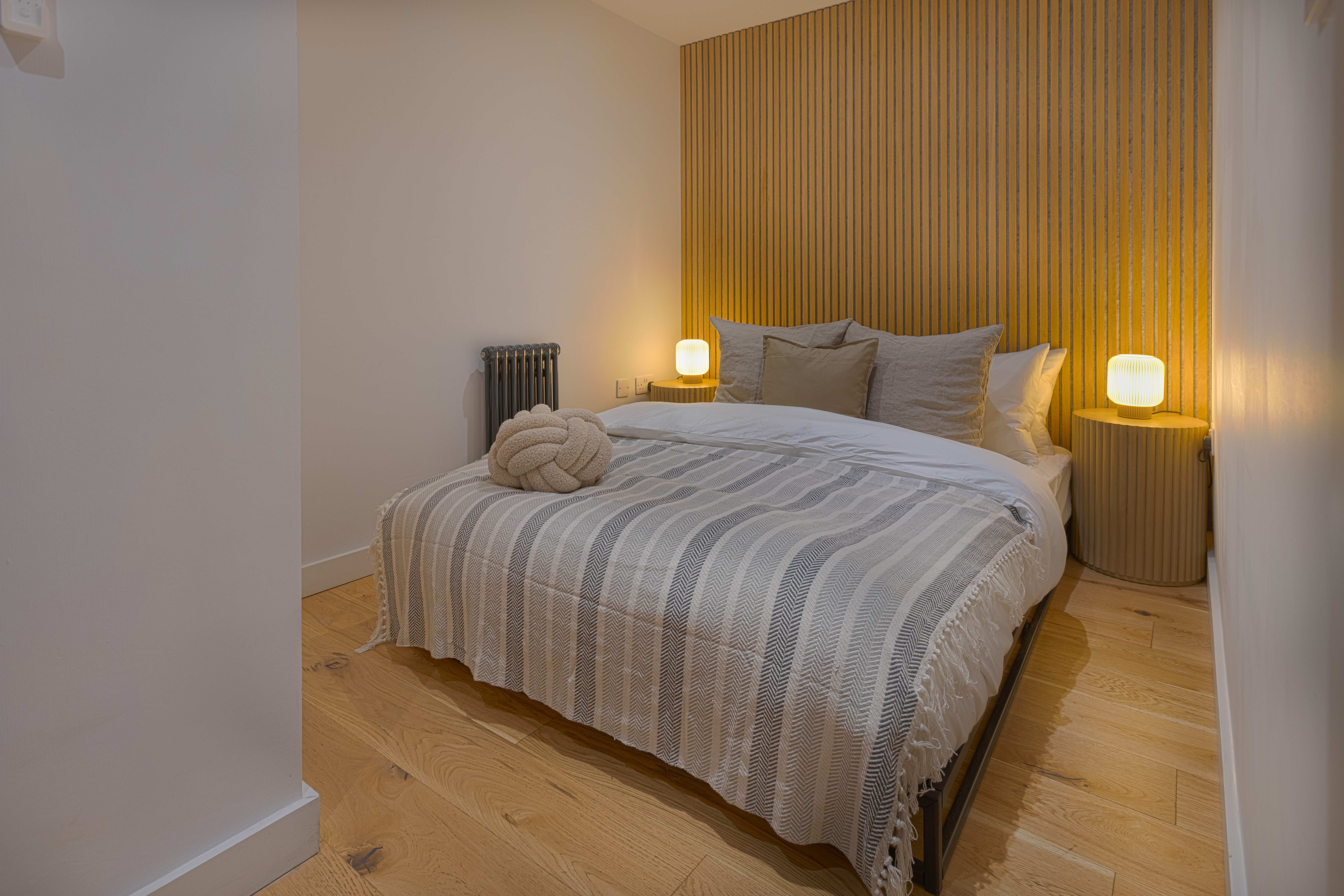 Townhouse East, City Centre – photo 23