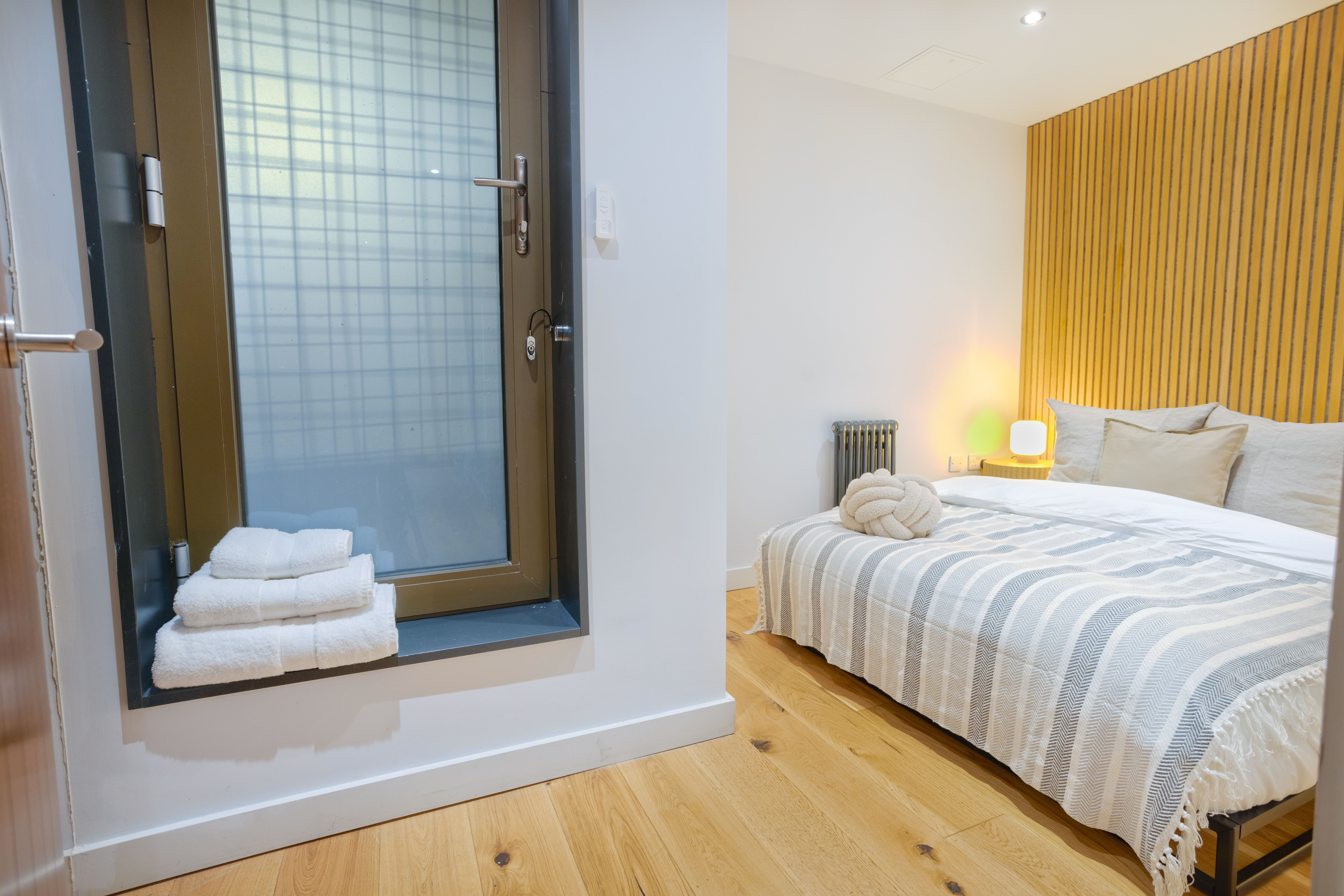 Townhouse East, City Centre – photo 24