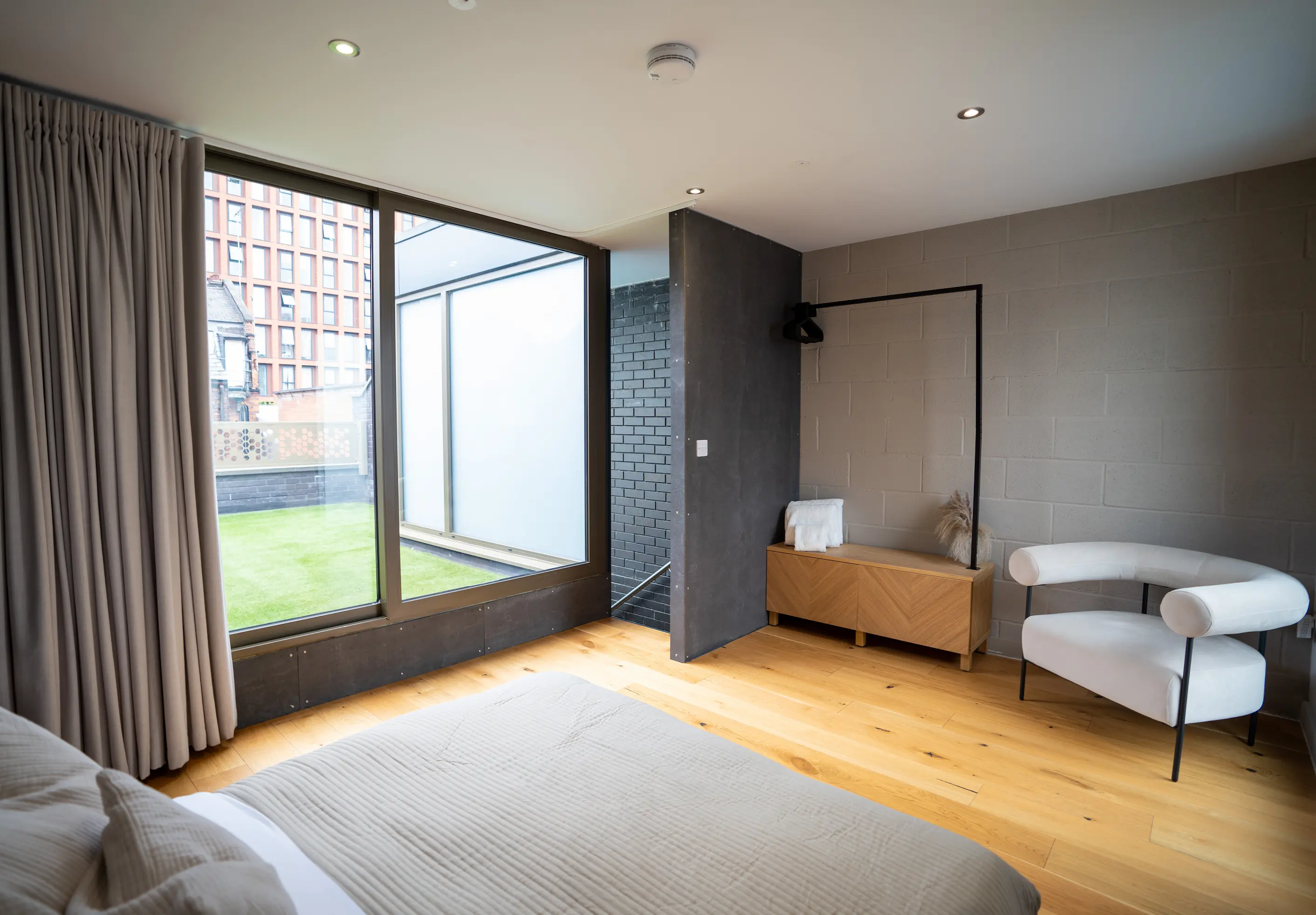 Townhouse West, City Centre – photo 12
