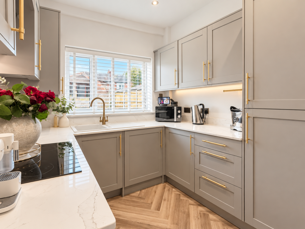 Worsley House – photo 5