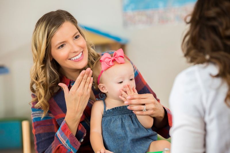 Baby Sign Language: 6 Essential ASL Signs (SLP Guide) | Pediatric ...