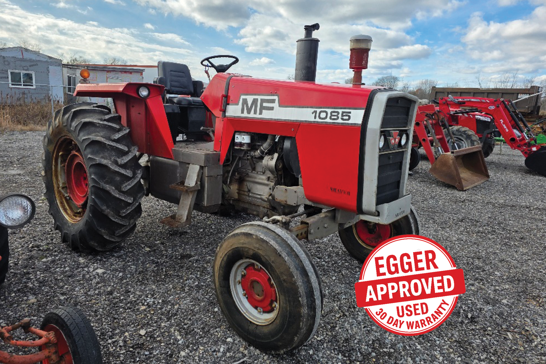 Massey Ferguson 1085 Tractor