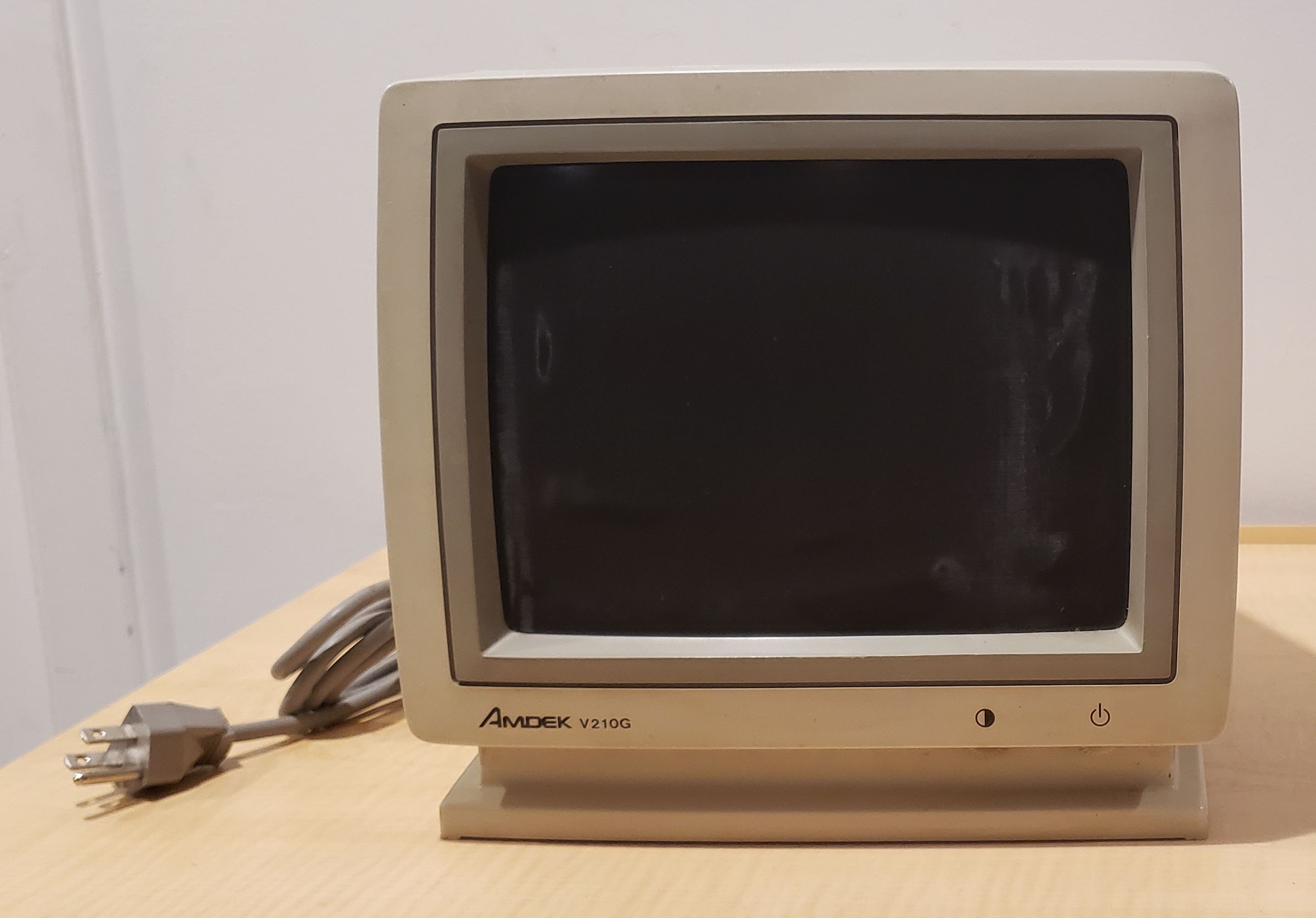 V210G 9" CRT monitor