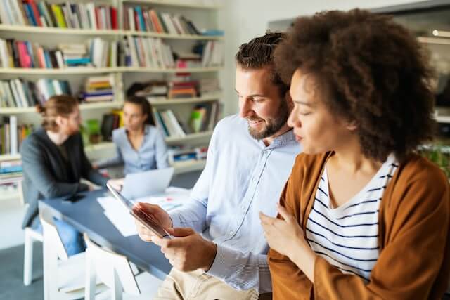 Group practice vs private practice: understanding the difference
